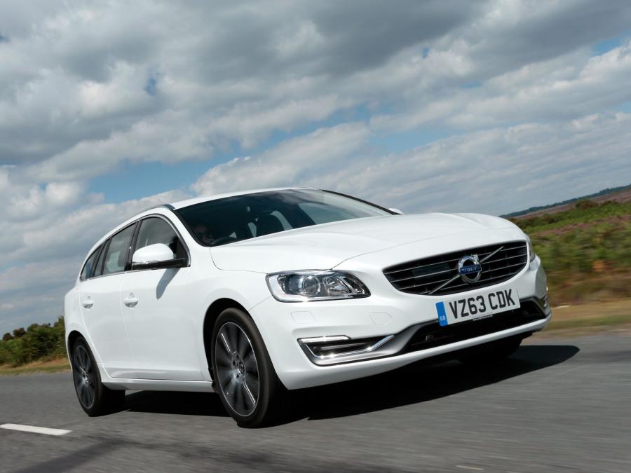  Volvo V60 2013 года  (UK) (фото 13 из 14)